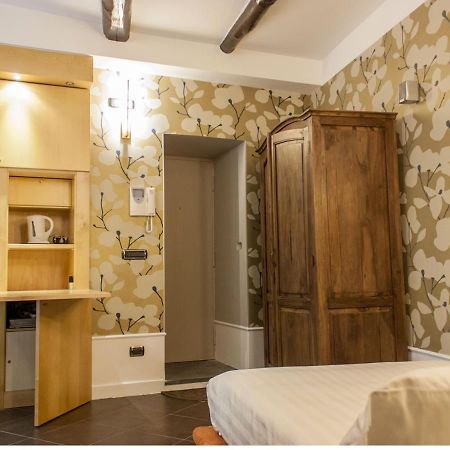 Relais Santa Chiara Apartment เนเปิลส์ ภายนอก รูปภาพ