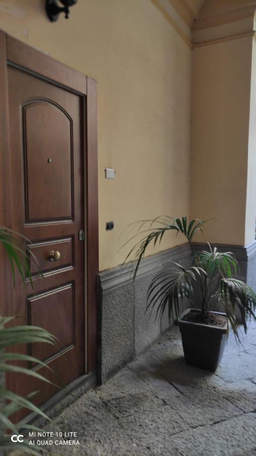 Relais Santa Chiara Apartment เนเปิลส์ ภายนอก รูปภาพ